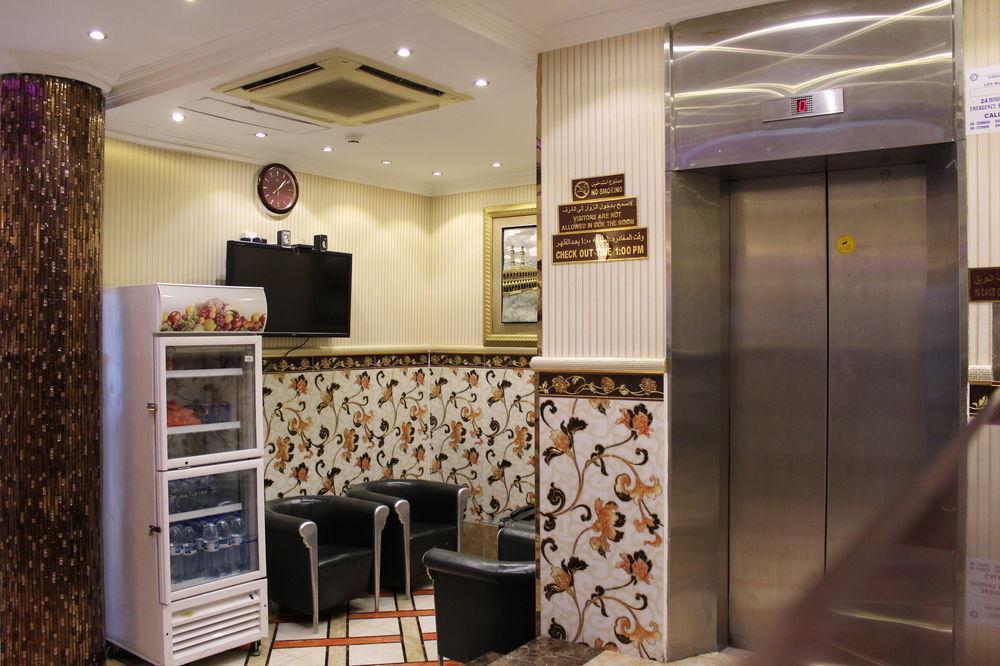 Sutchi Hotel Дубай Екстер'єр фото