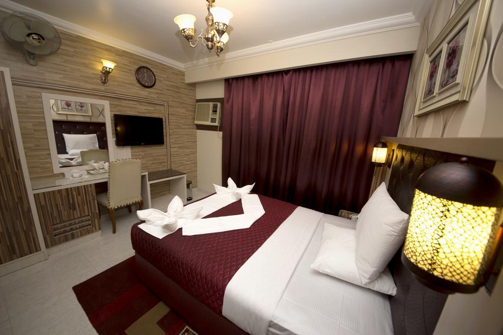 Sutchi Hotel Дубай Екстер'єр фото