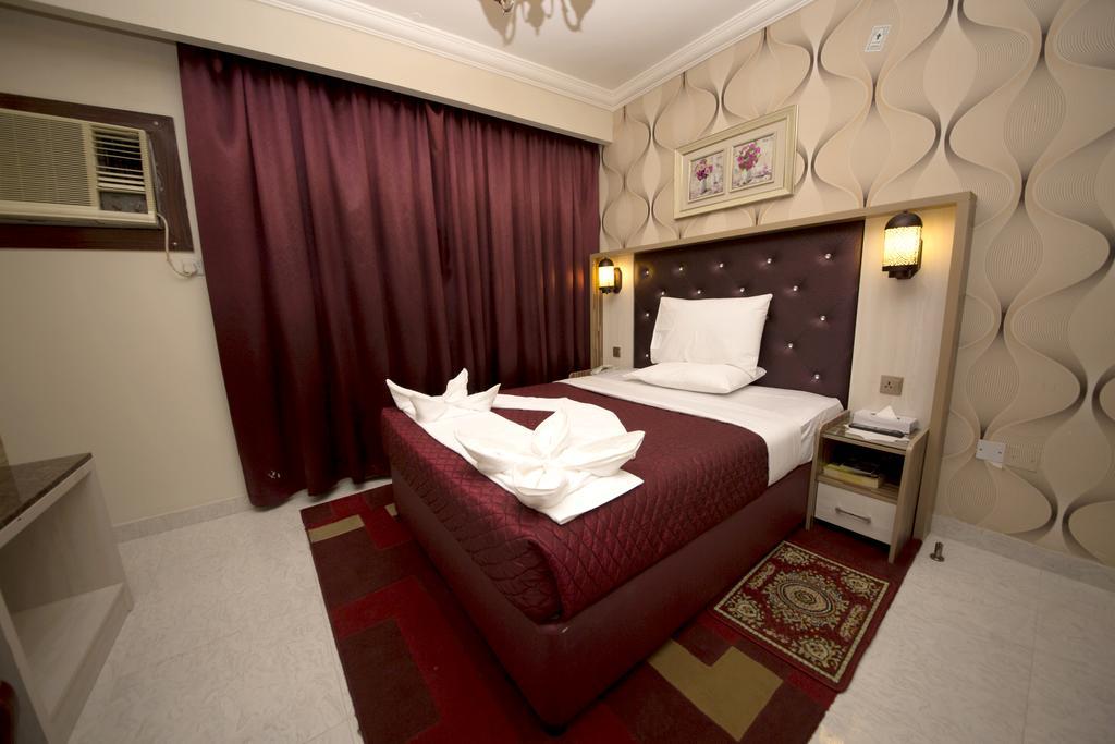 Sutchi Hotel Дубай Екстер'єр фото