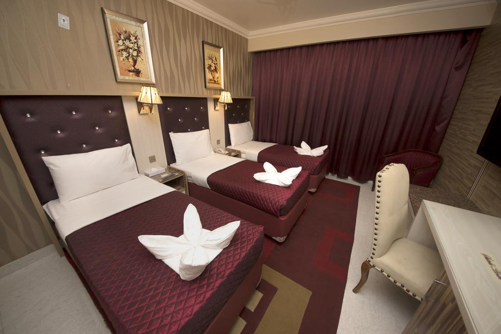 Sutchi Hotel Дубай Екстер'єр фото