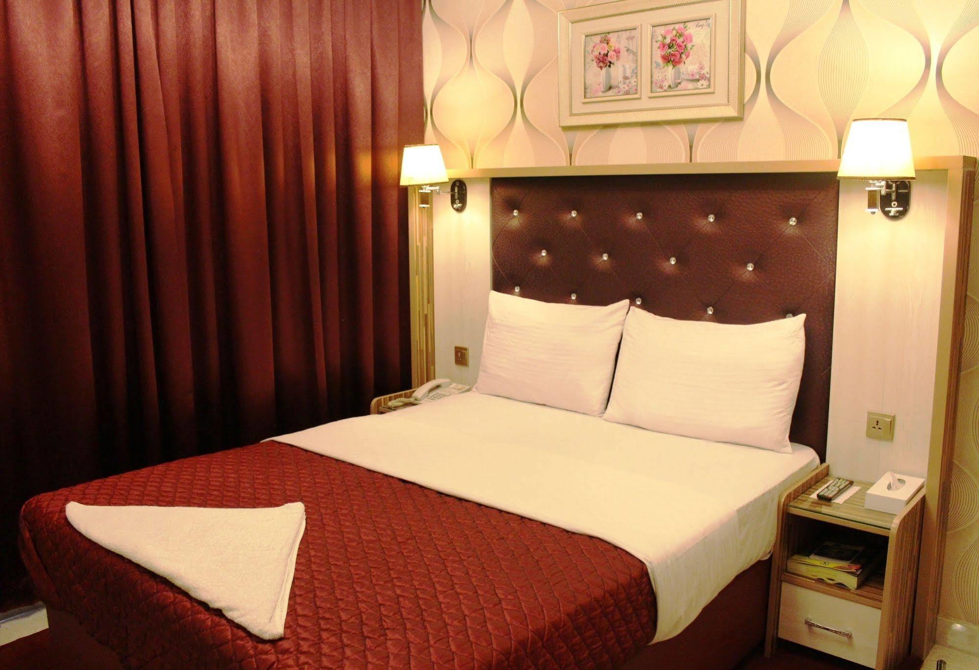 Sutchi Hotel Дубай Екстер'єр фото
