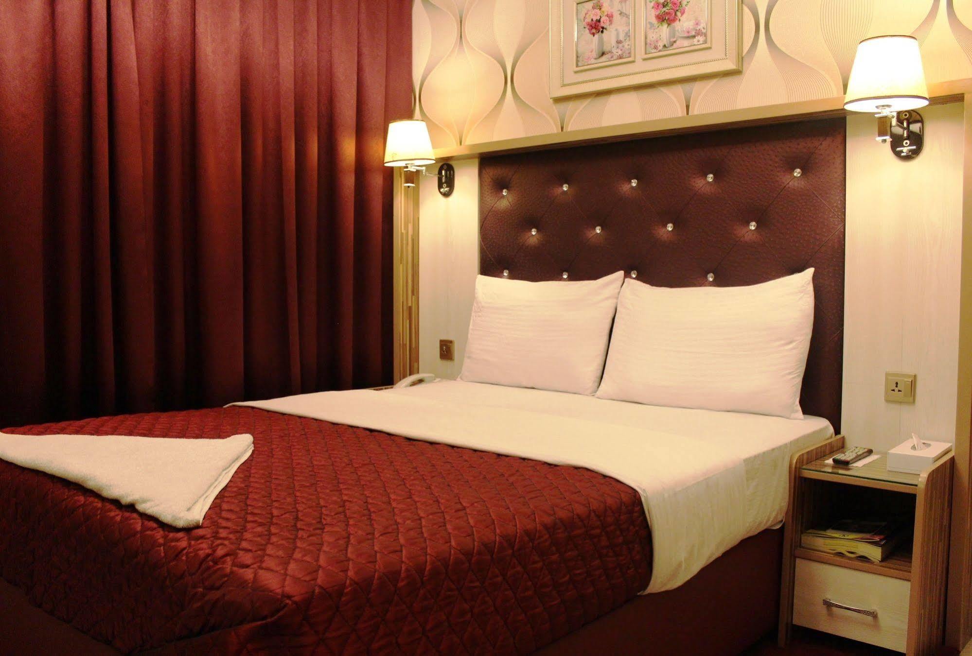 Sutchi Hotel Дубай Екстер'єр фото