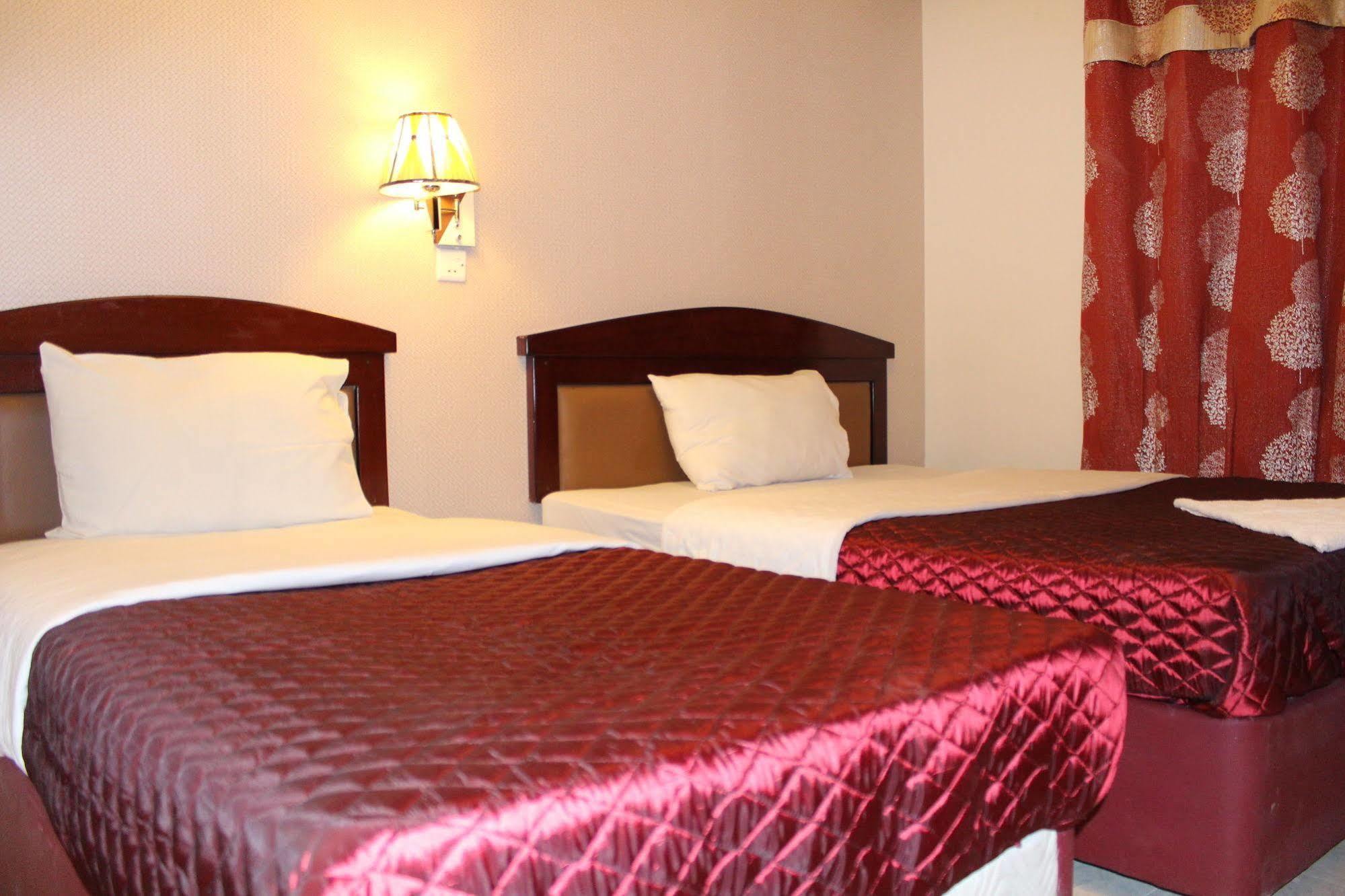 Sutchi Hotel Дубай Екстер'єр фото